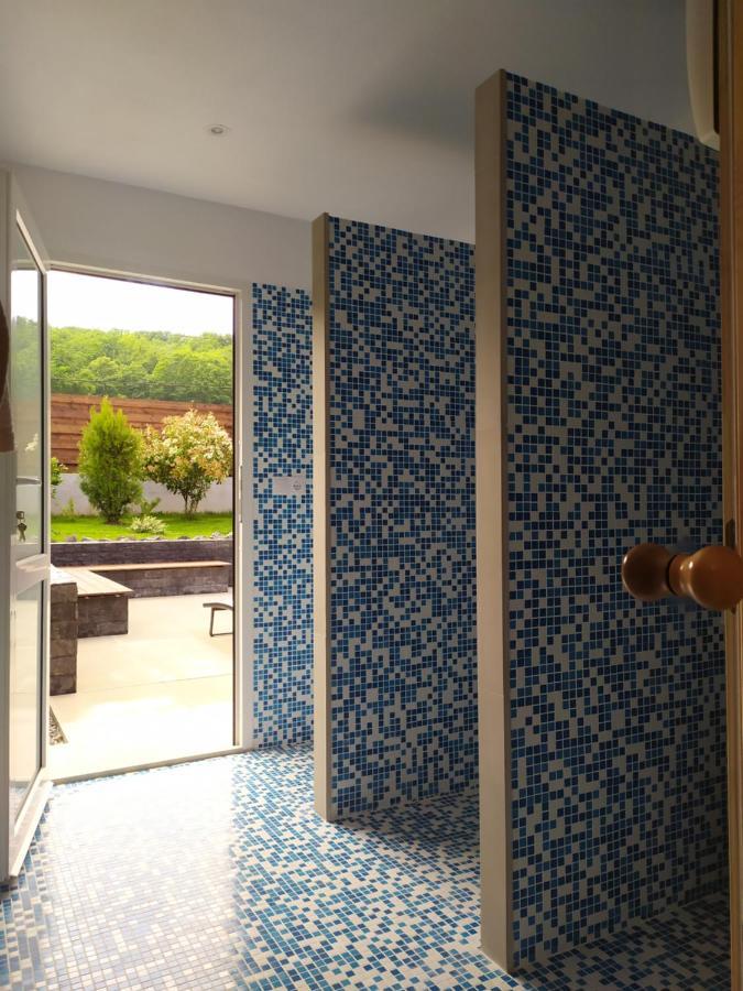 Vila Gosen Sard ภายนอก รูปภาพ